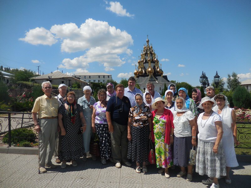 Ветераны и дети Сталинграда посетили монастырь.