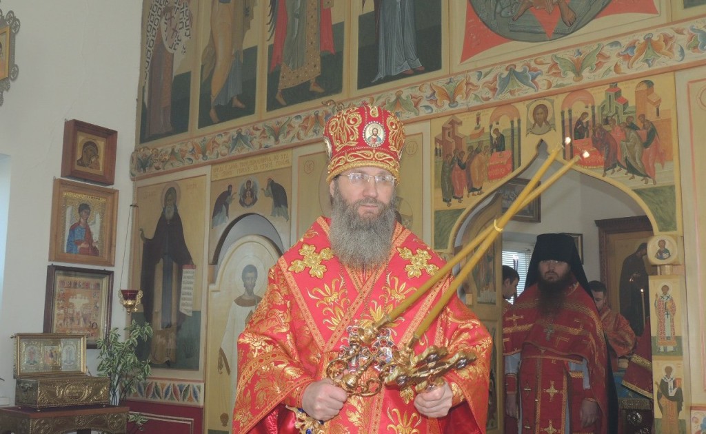 Божественную литургию в храме вмч. Георгия Победоносца.