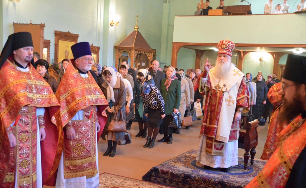 В день памяти священномученика Николая Попова митрополит Волгоградский и Камышинский Герман совершил Божественную литургию.