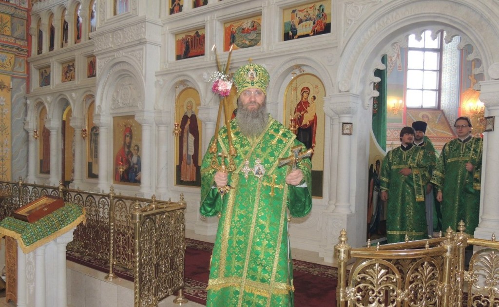 Праздничная Божественная литургия в Усть-Медведицком Спасо-Преображенском женском монастыре.