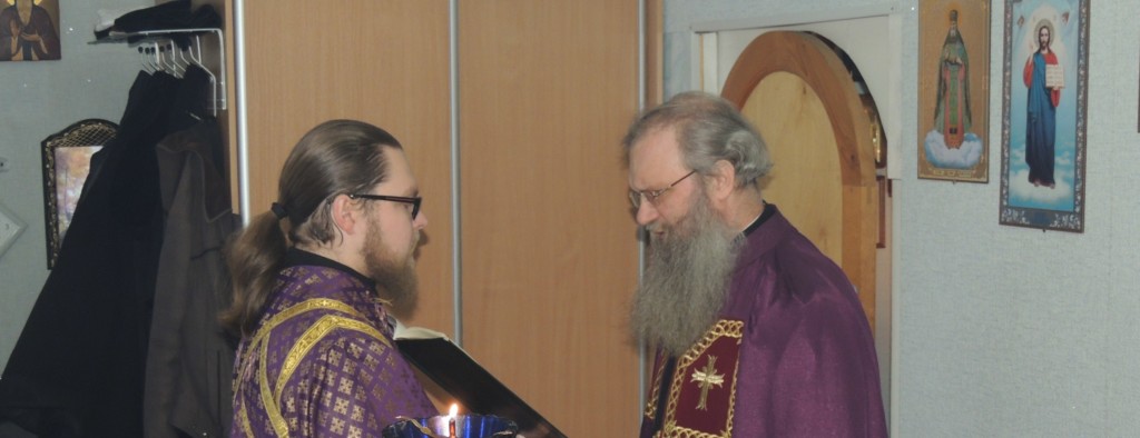 Заупокойное Вечернее богослужение (парастас) в храме Покрова Пресвятой Богородицы в с. Большой Морец.