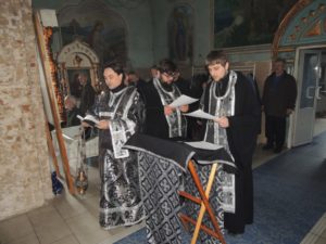 Уставное богослужение в Покровском кафедральном соборе города Урюпинска