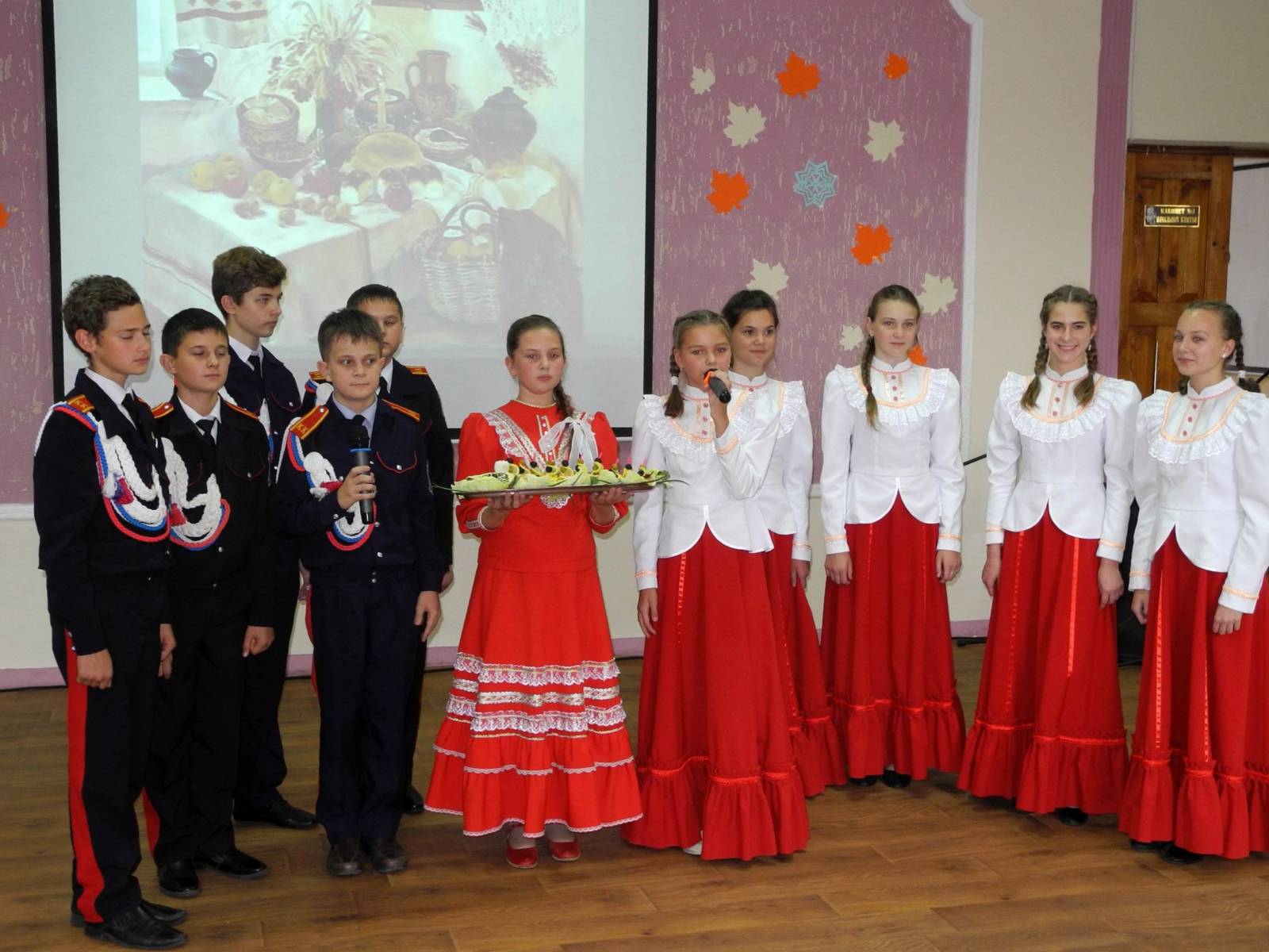Праздник в честь Покрова Пресвятой Богородицы в школе №6 г. Урюпинска.