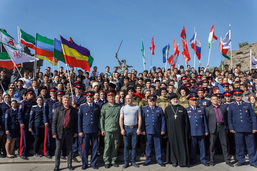 Форум православной казачьей молодежи в Волгограде.