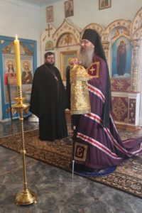 Божественная литургия в храме Архангела Михаила ст. Добринская.