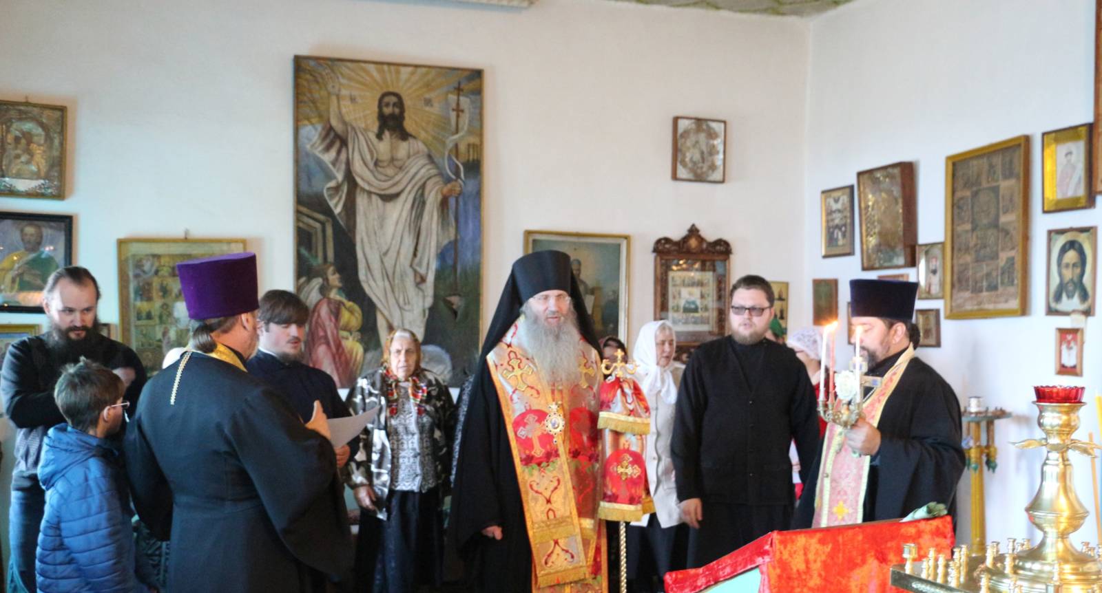 Епископ Елисей посетил приход Живоначальной Троицы села Лемешкино.