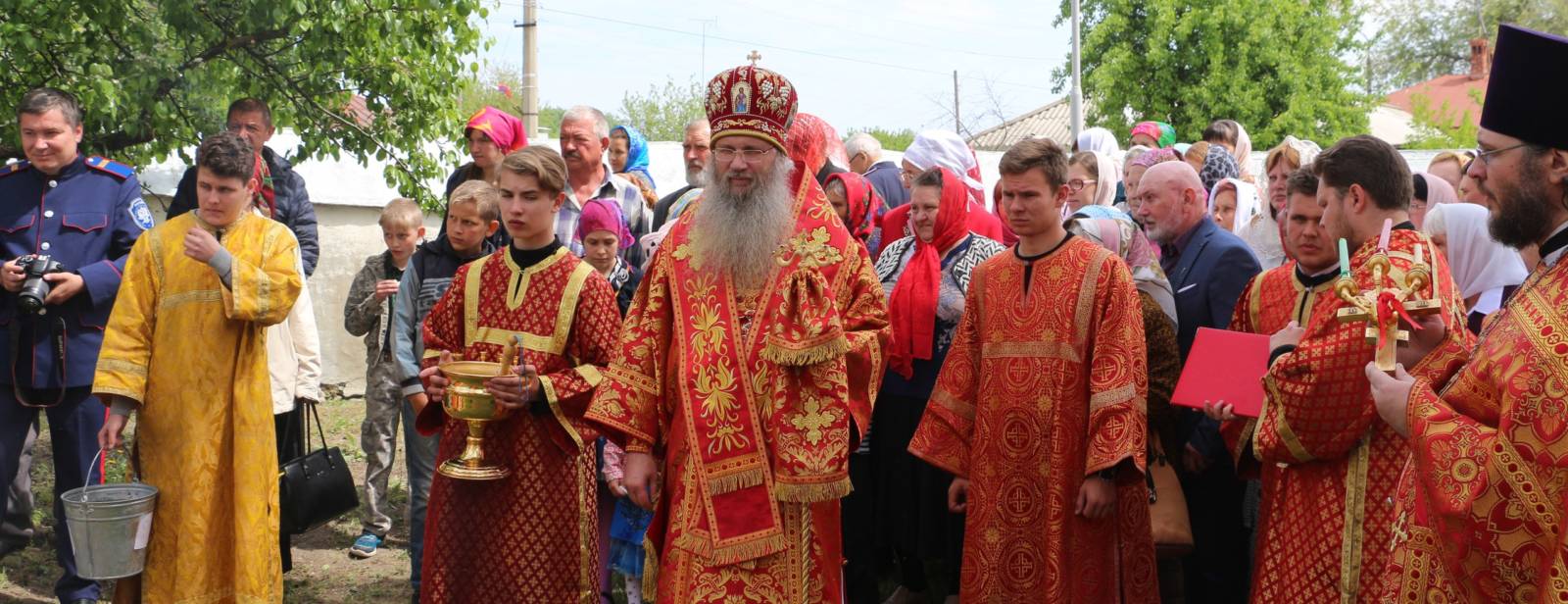 Служение епископа Елисея в 6-ю неделю по Пасхе.