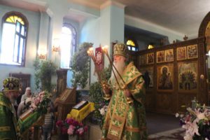 Праздничное богослужение в День Святого Духа в Свято-Духовом мужском монастыре г. Волгограда