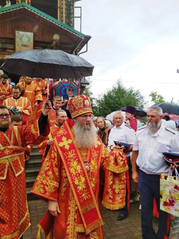 В станице Арчединской установили бюст Николая Второго.