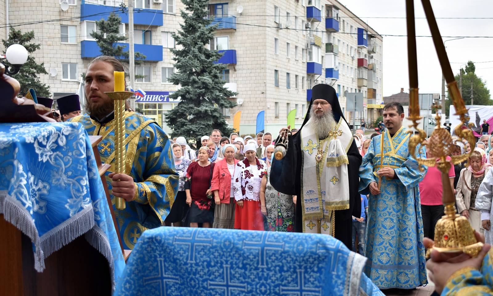 Благодарственный молебен по случаю 400-летия города Урюпинска.