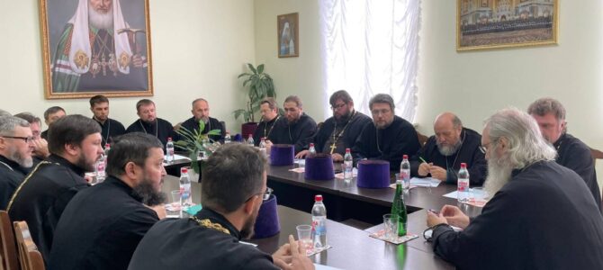Заседание духовников казачьих юртов и оформляющих казачьих школ Урюпинской епархии