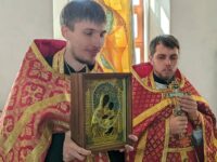 Пасхальное богослужение в Покровском кафедральном соборе г. Урюпинска