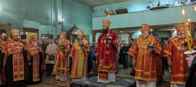 Всенощное бдение в канун Перенесения мощей сщмч. Николая пресвитера иже в Верхнем Гнутове Всенощное бдение в канун Перенесения мощей сщмч. Николая пресвитера иже в Верхнем Гнутове