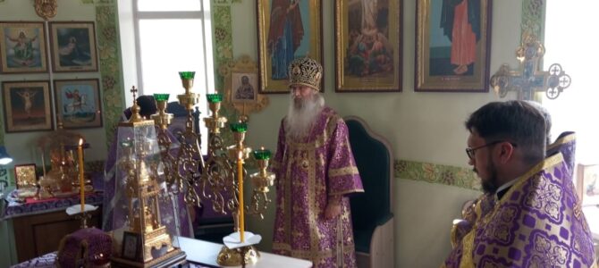 Епископ Елисей совершил Божественную литургию в Святого Духа Утешителя в г. Жирнорвске