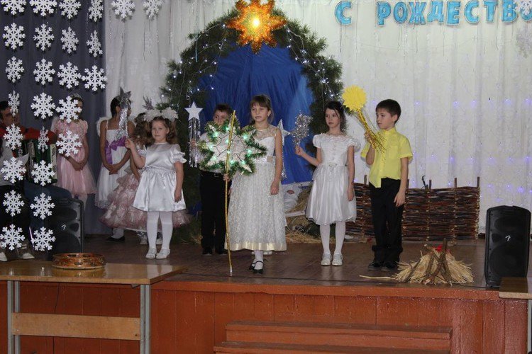 Рождественские ёлки — этнокультурнй центр «Вольница».