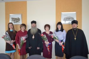 Владыко Елисей поздравил работниц городской администрации с православным женским днем
