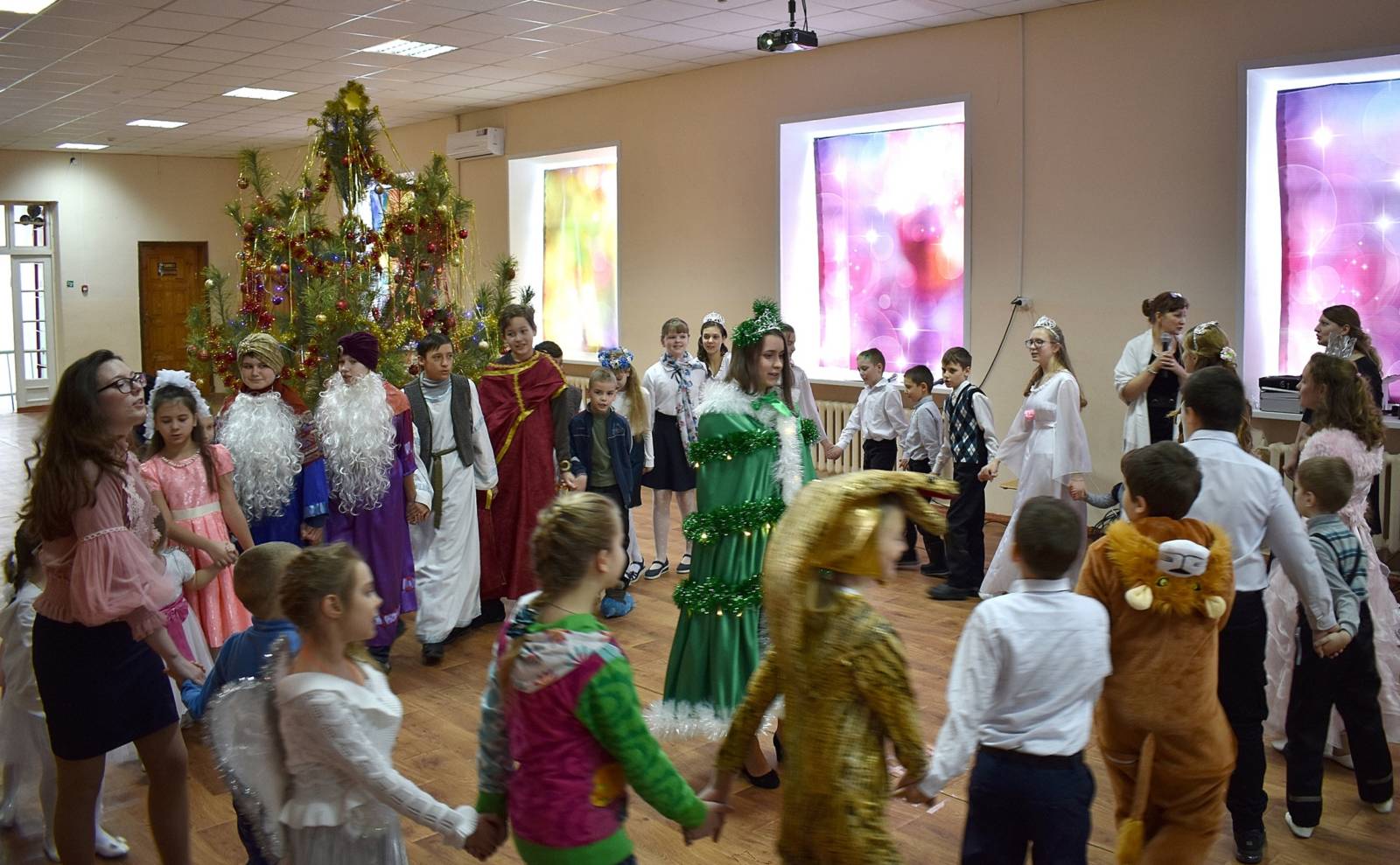 Рождественский концерт-поздравление в воскресной школе «Урюпинская Похвало».