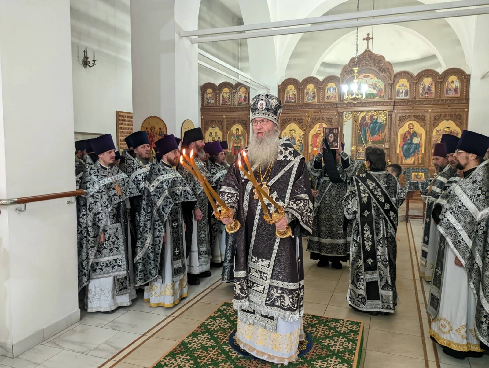 Литургия Преждеосвященных Даров в храме Рождества Христова г. Урюпинска.