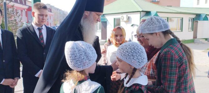 Епископ Елисей совершил Вечерню в соединении с Литургией Преждеосвященных Даров в храме Богоявления Господня в г. Фролово